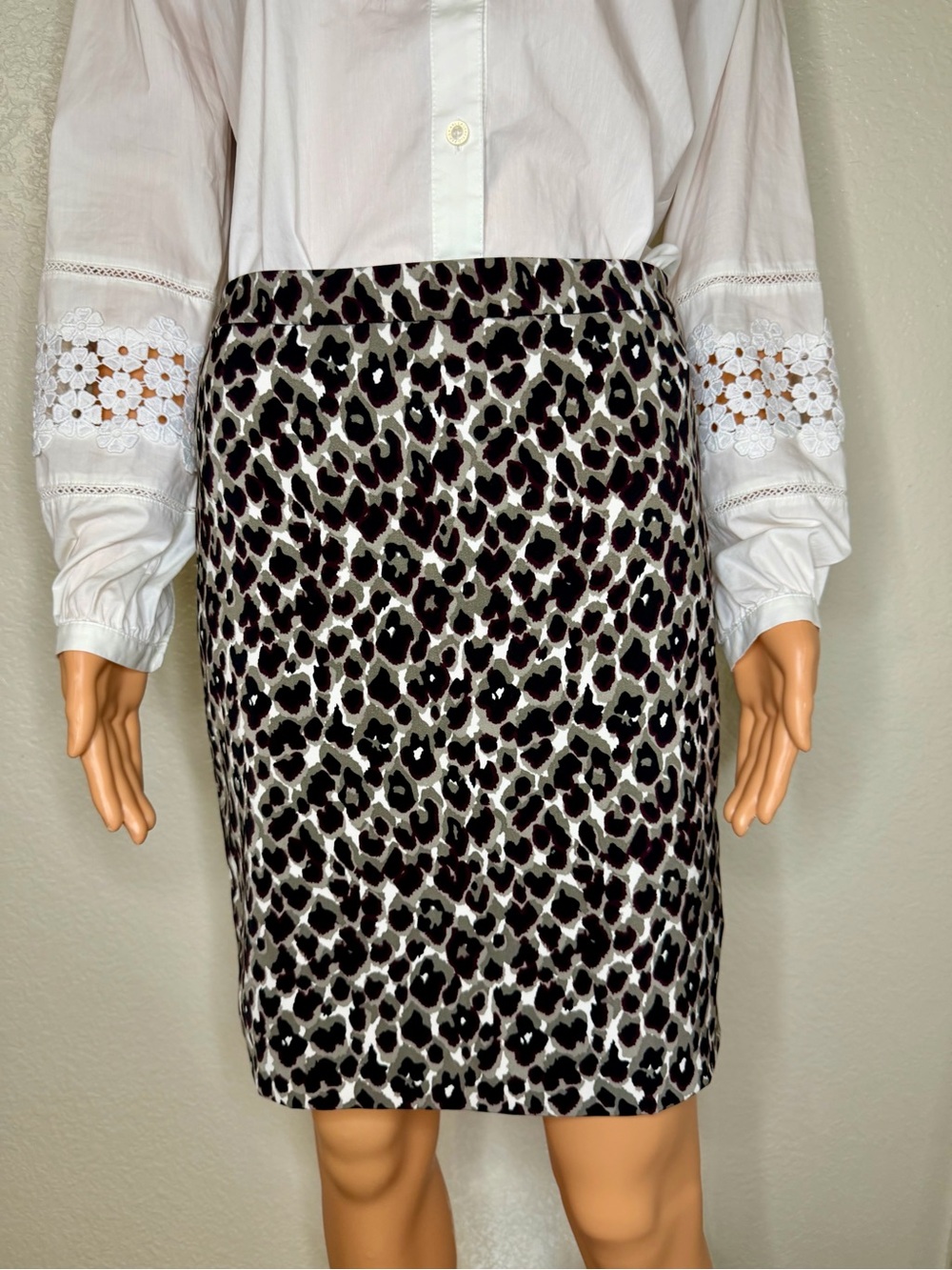 Ann Taylor Leopard Print Pencil Skirt